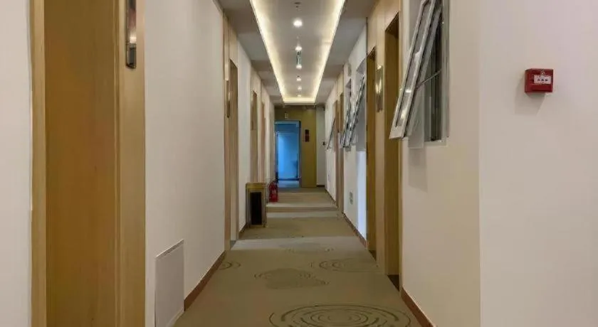 Shell Hotel Beijing Fangshan District Chengguan Metro Station