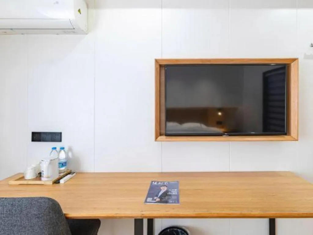 GreenTree Inn Express Shanghai Baoshan District Youyi Road Metro Station