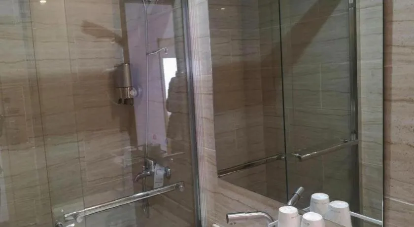 GreenTree Inn Express Shanghai Baoshan District Youyi Road Metro Station