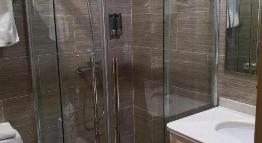 GreenTree Inn Express Shanghai Baoshan District Youyi Road Metro Station