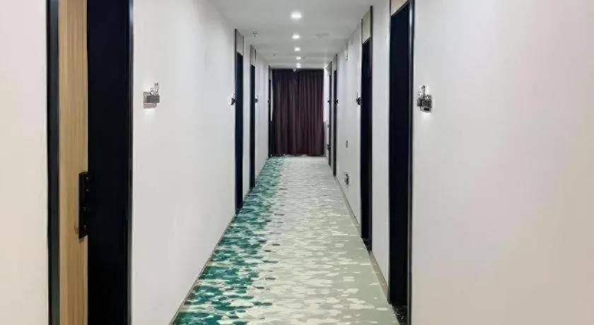 GreenTree Inn Express Xuzhou Pizhou Tiefu Town Bus station.