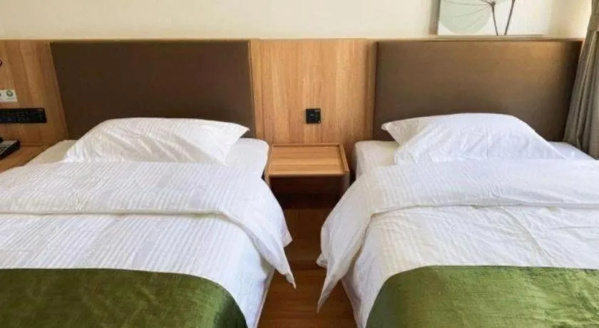 Bed in GreenTree Inn Express Beijing Fangshan District Doudian Road Jin Yuan