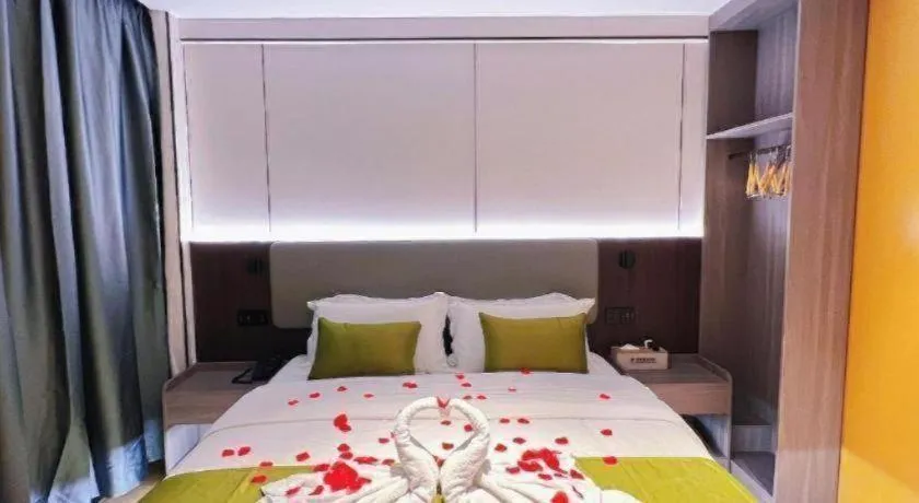 Bed in GreenTree Inn Express Guangxi Nanning Mingyang Avenue Nanning Airport