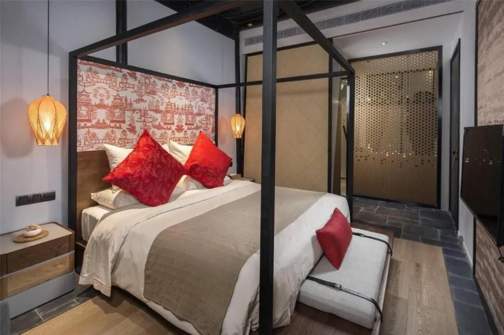 Bed in Blossom House Nanxun Qiushu Lane