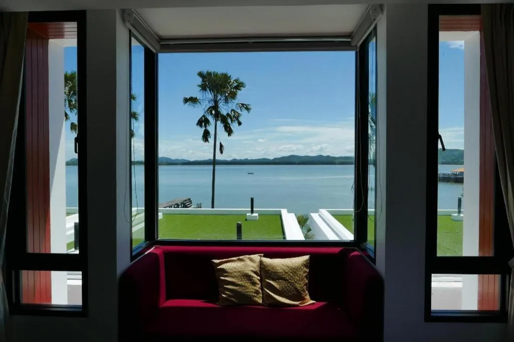 AT Kung Kra baen Hotel and Residence