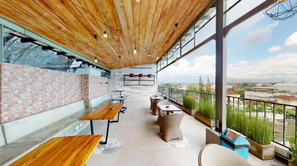 Hart Hotel Premium Rapatmaja