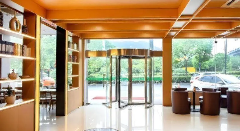 VX Hotel Hangzhou Banshan