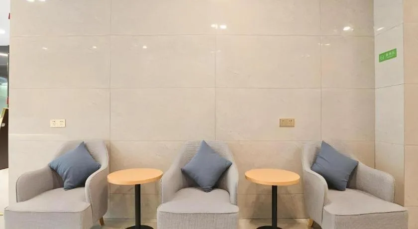 Vatica Hotel Hefei Yaohai Longgang Subway Station