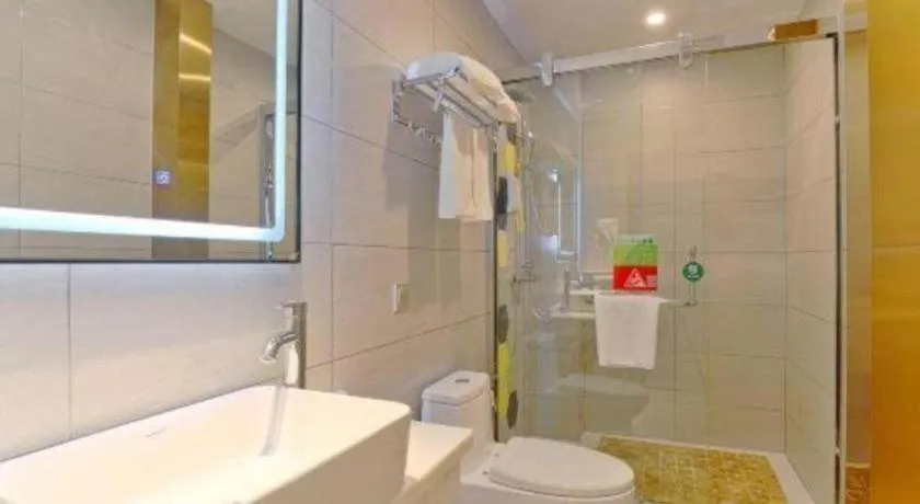 Vatica Hotel Hefei Yaohai Longgang Subway Station