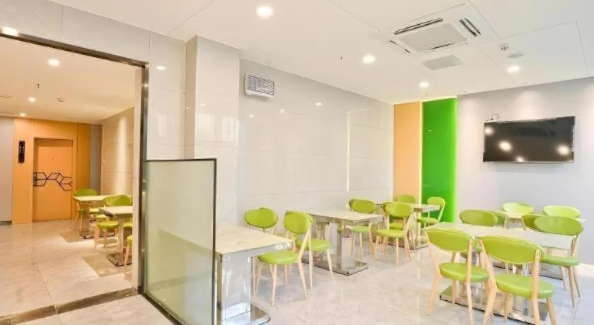 Vatica Hotel Hefei Yaohai Longgang Subway Station