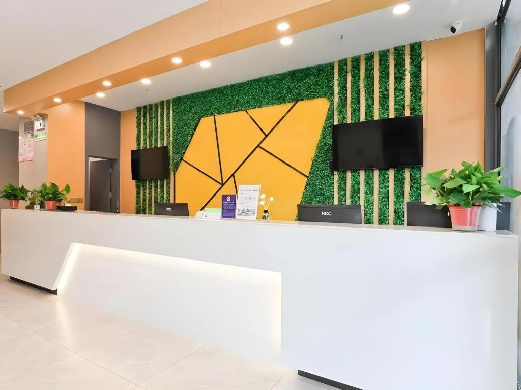 Vatica Hotel Hefei Yaohai Longgang Subway Station