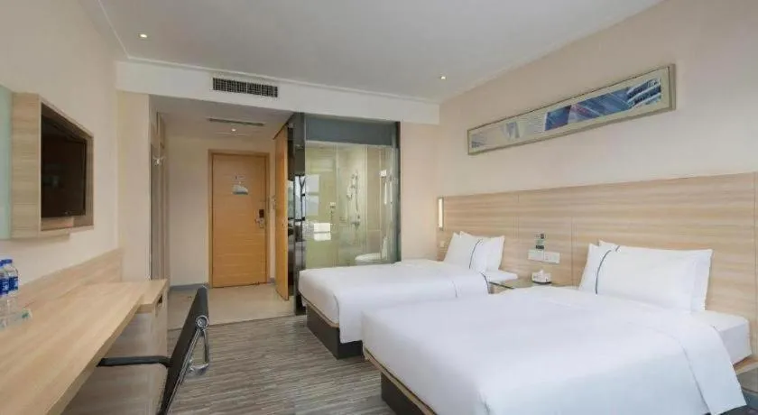Bed in City Comfort Inn Changsha Window of the World Zhongmao City