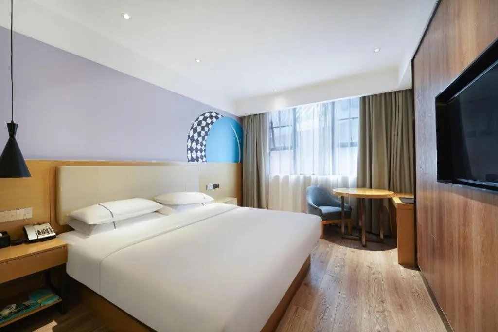 Bed in City Comfort Inn Guangzhou Shixi Metro Station Pazhou Exhibition