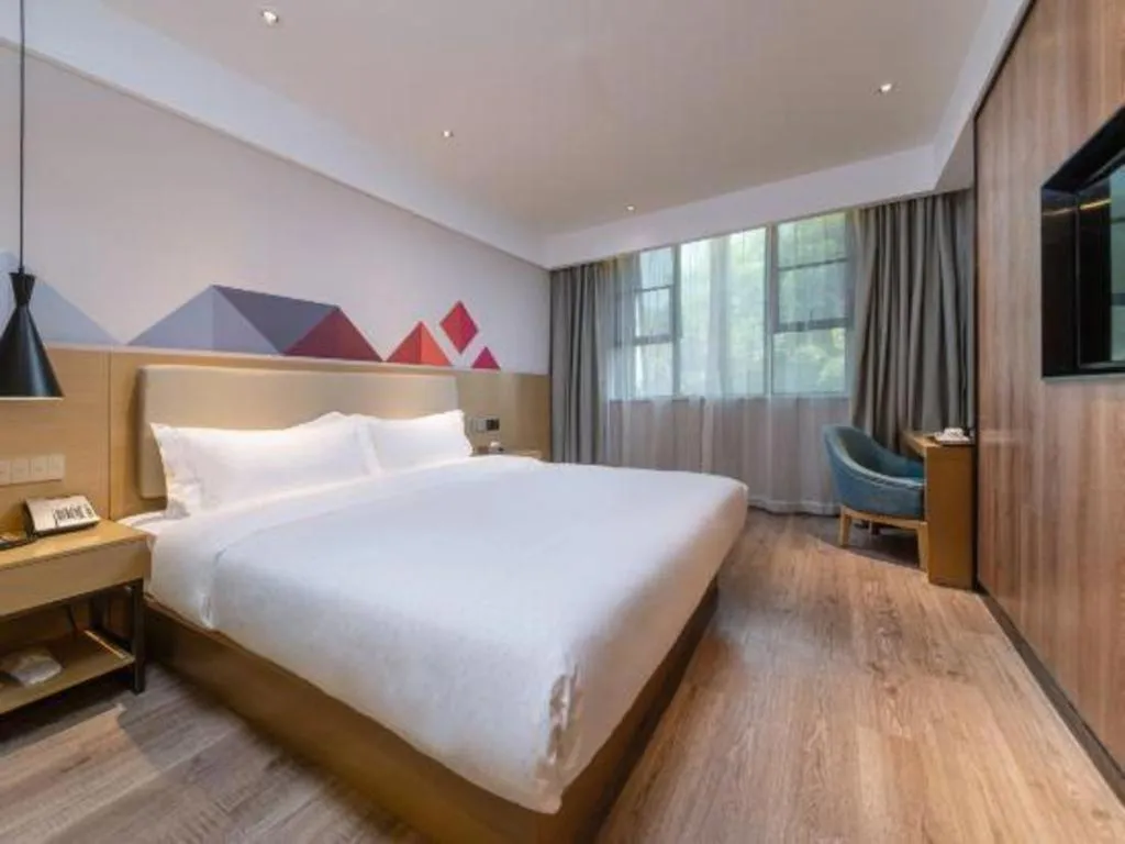 Bed in City Comfort Inn Guangzhou Shixi Metro Station Pazhou Exhibition