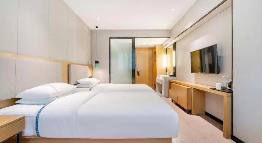 Bed in City Comfort Inn Guangzhou Shixi Metro Station Pazhou Exhibition