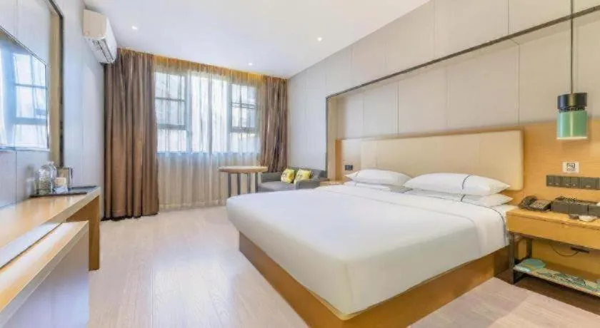 Bed in City Comfort Inn Guangzhou Shixi Metro Station Pazhou Exhibition