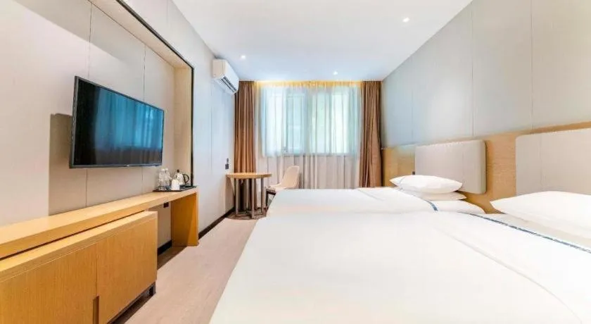 Bed in City Comfort Inn Guangzhou Shixi Metro Station Pazhou Exhibition