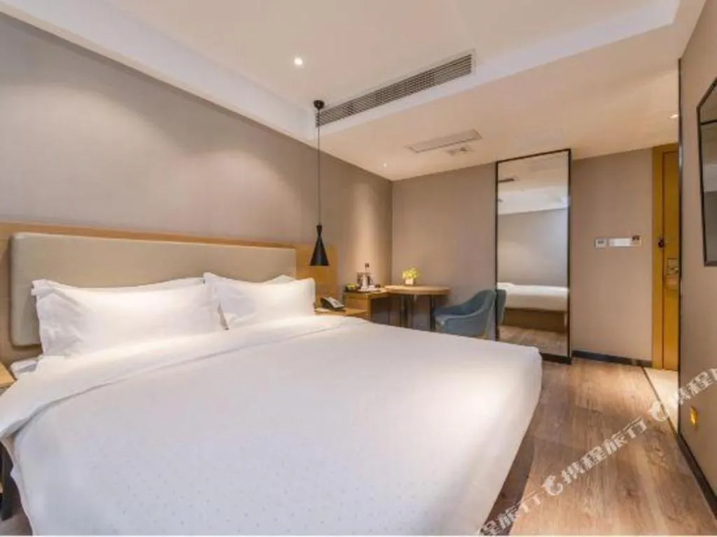 Bed in City Comfort Inn Guangzhou Shixi Metro Station Pazhou Exhibition