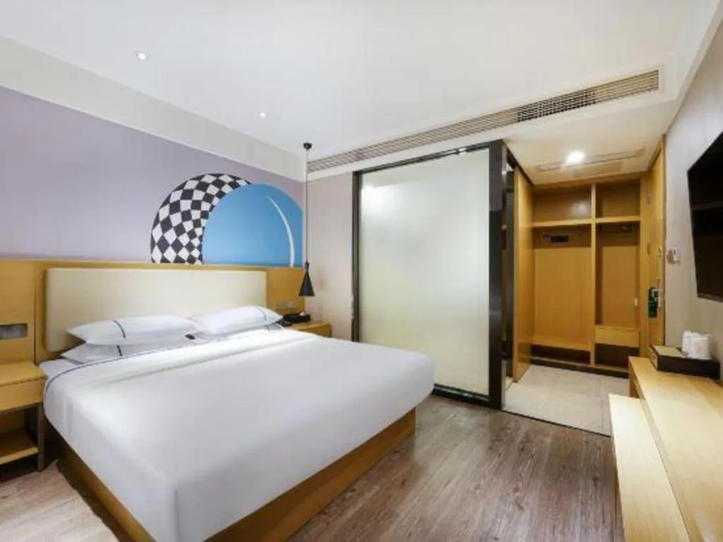 Bed in City Comfort Inn Guangzhou Shixi Metro Station Pazhou Exhibition