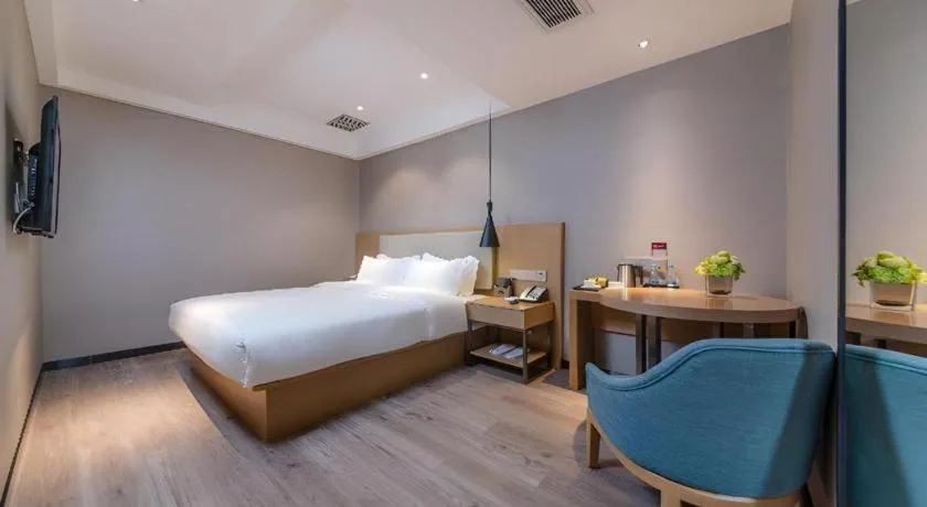 Bed in City Comfort Inn Guangzhou Shixi Metro Station Pazhou Exhibition