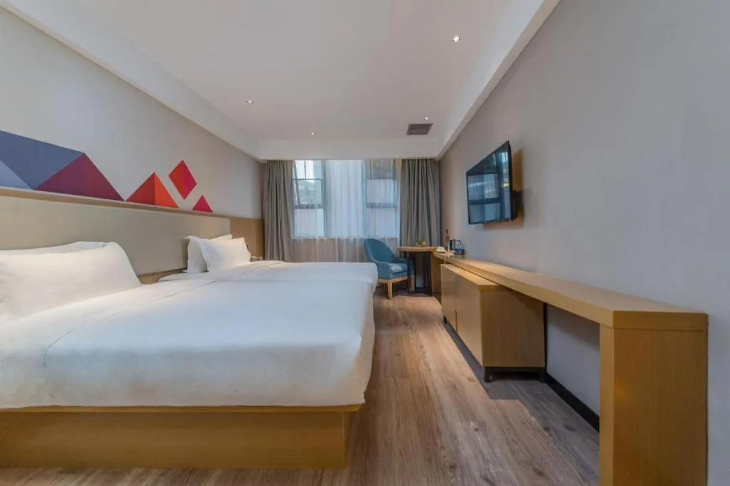 Bed in City Comfort Inn Guangzhou Shixi Metro Station Pazhou Exhibition