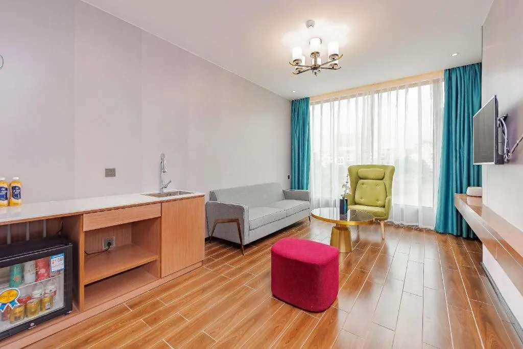 Borrman Hotel Guigang Pingnan Donghu