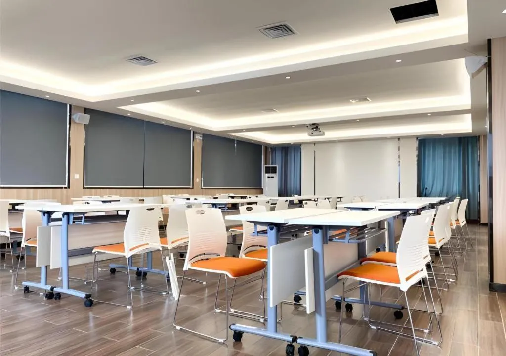 Borrman Hotel Guigang Pingnan Donghu