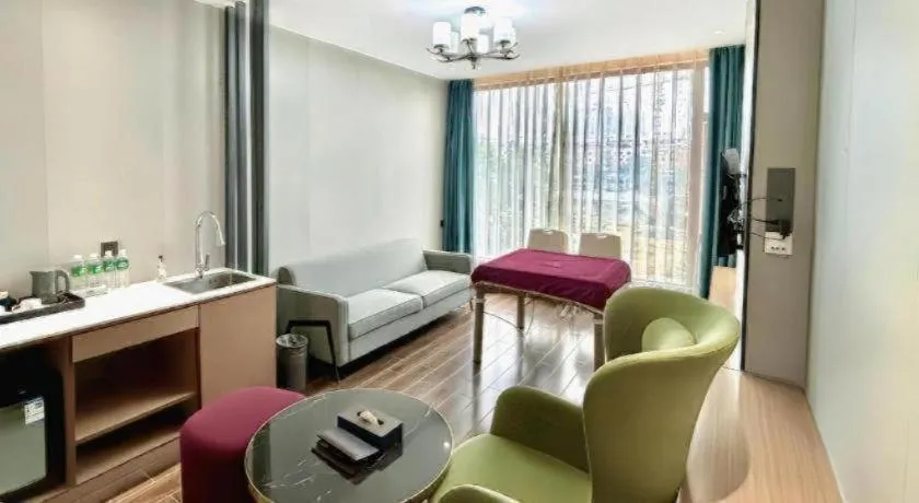 Borrman Hotel Guigang Pingnan Donghu