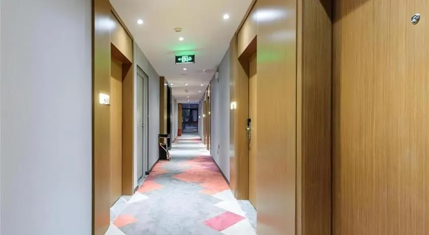 Borrman Hotel Guigang Pingnan Donghu