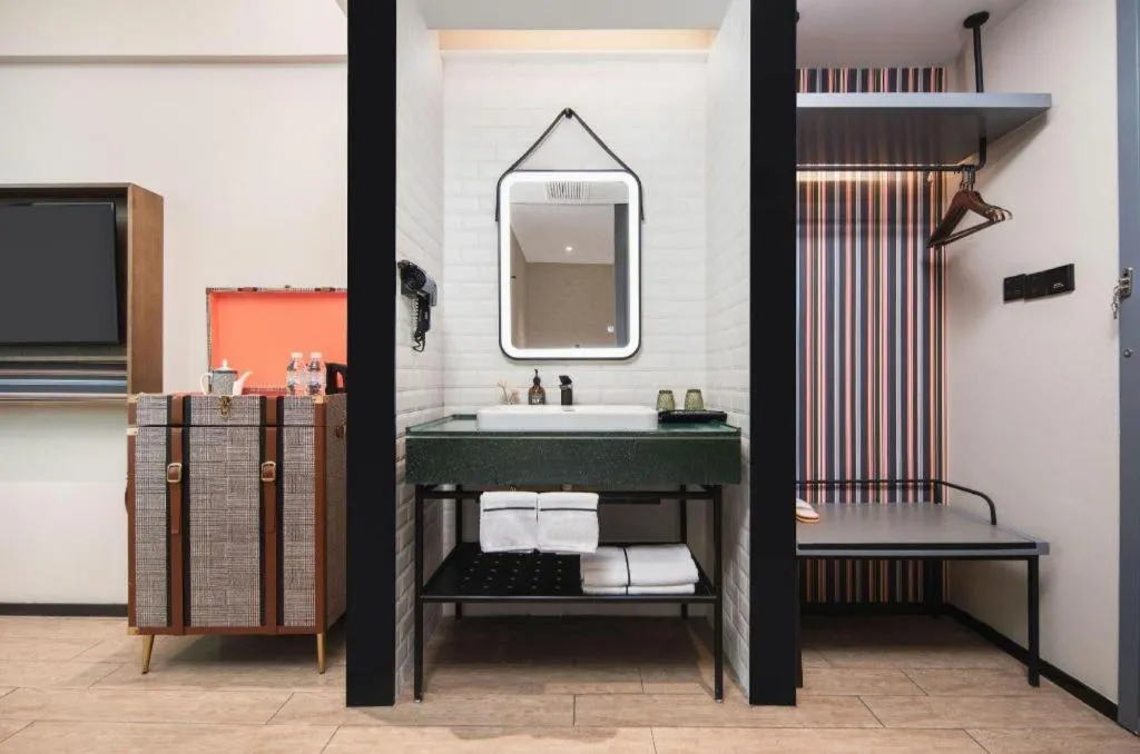 City Comfort Premier Hotel Wuhan Wangjiawan Hanyang Bus Station Metro Station