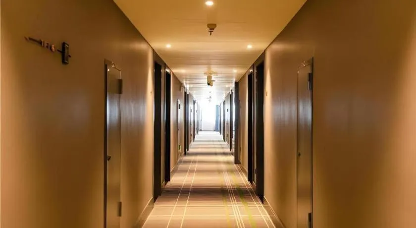 City Comfort Premier Hotel Wuhan Wangjiawan Hanyang Bus Station Metro Station