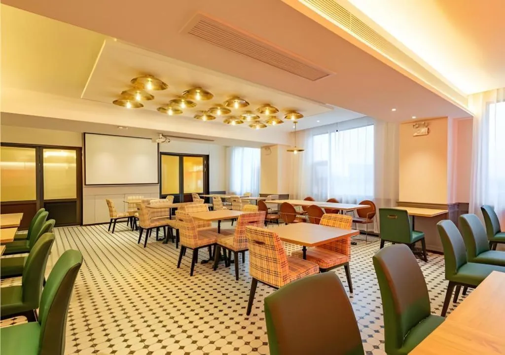 City Comfort Premier Hotel Wuhan Wangjiawan Hanyang Bus Station Metro Station