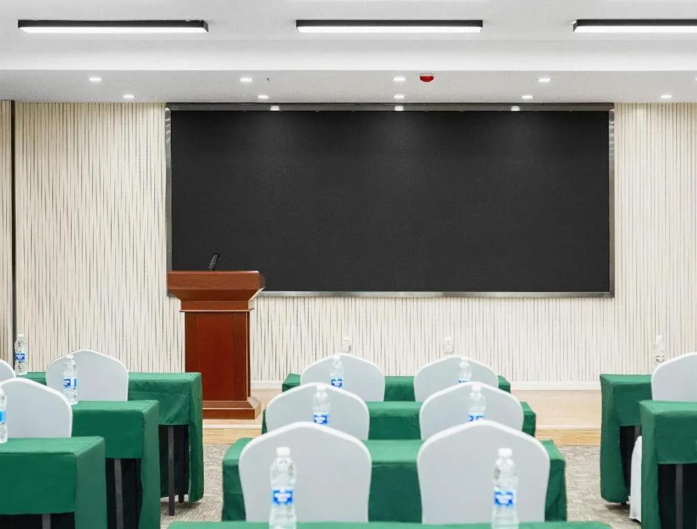 City Comfort Premier Hotel Wuhan Wangjiawan Hanyang Bus Station Metro Station