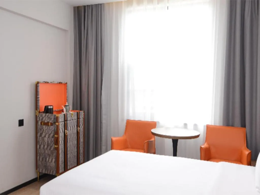 Bed in City Comfort Premier Hotel Wuhan Wangjiawan Hanyang Bus Station Metro Station