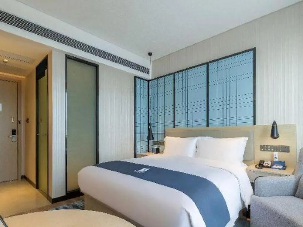 Bed in Echarm Hotel Changsha Yuelu Mountain West Bus Station Metro Station