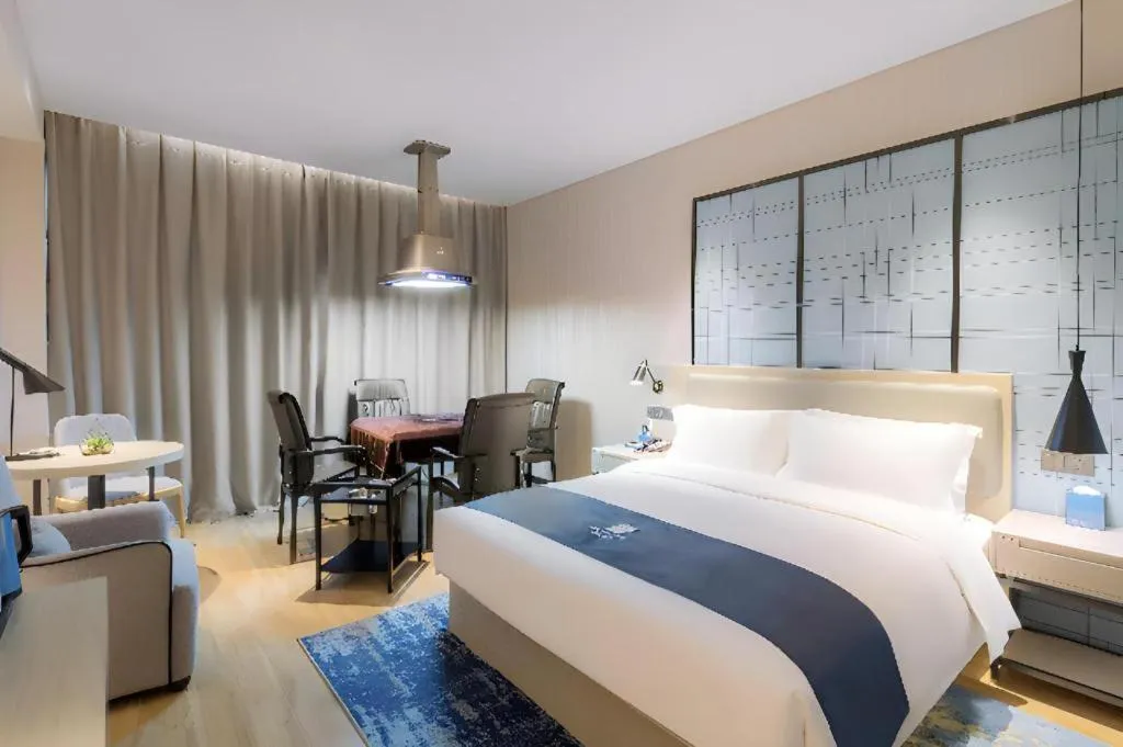 Bed in Echarm Hotel Changsha Yuelu Mountain West Bus Station Metro Station