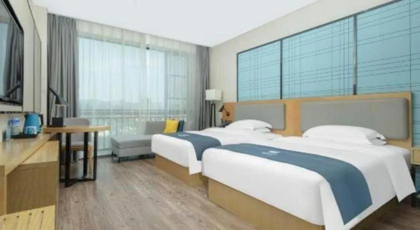 Bed in Echarm Hotel Changsha Yuelu Mountain West Bus Station Metro Station