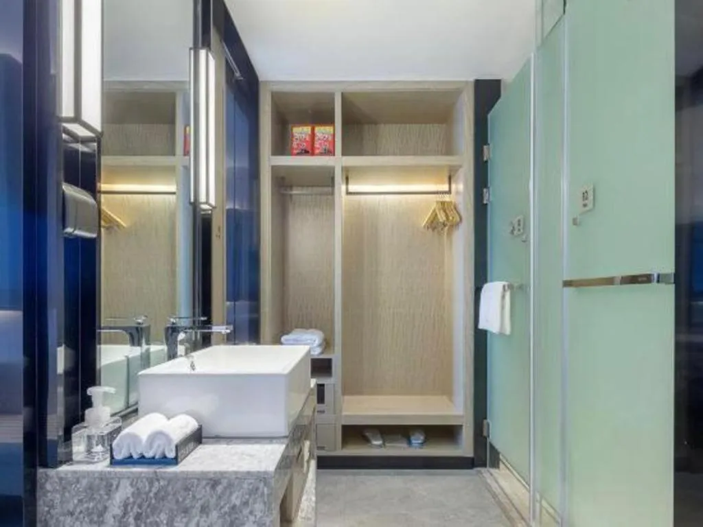 Bed in Echarm Hotel Changsha Yuelu Mountain West Bus Station Metro Station