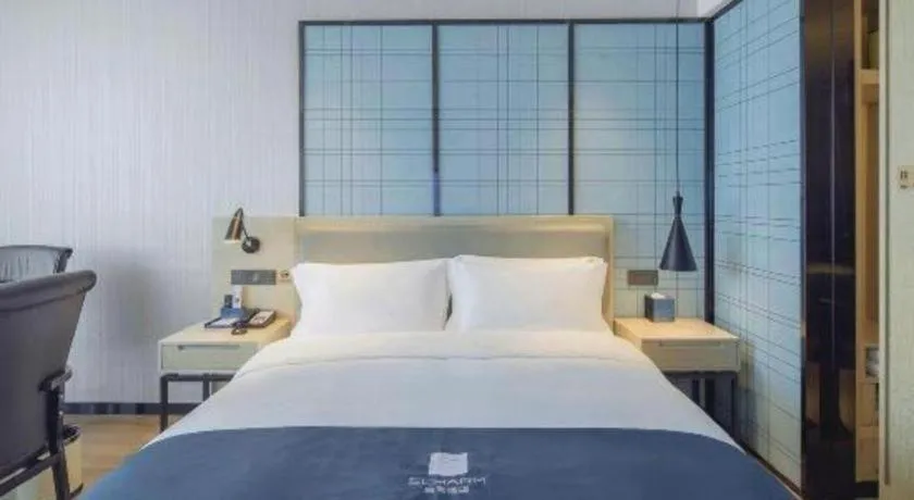 Bed in Echarm Hotel Changsha Yuelu Mountain West Bus Station Metro Station