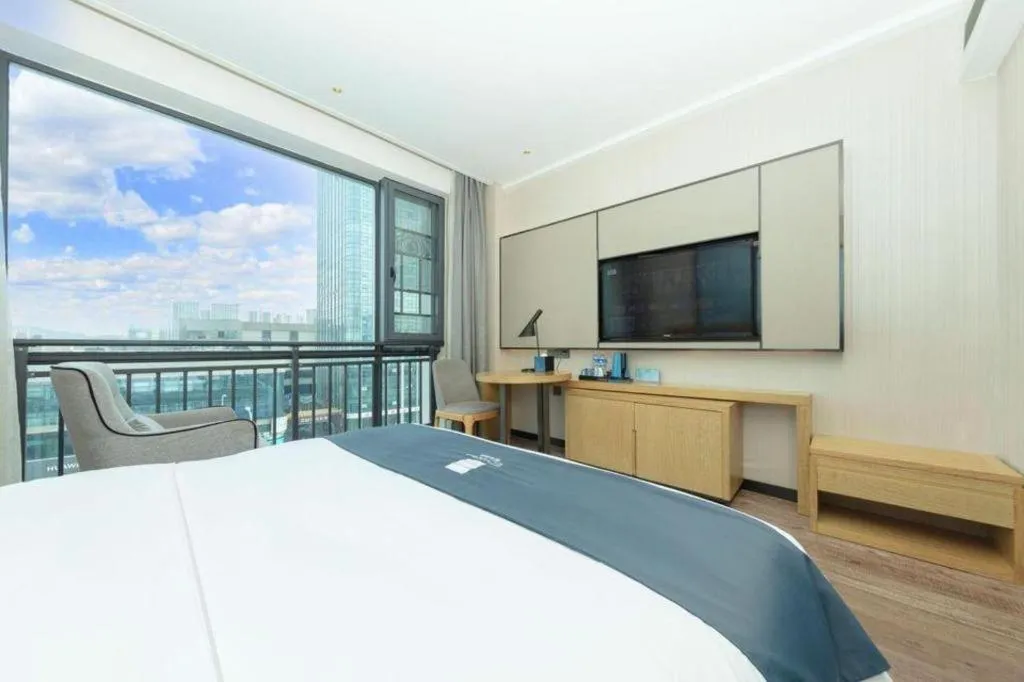 Bed in Echarm Hotel Changsha Yuelu Mountain West Bus Station Metro Station