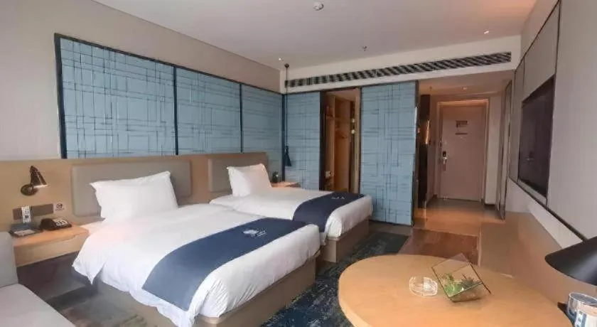 Bed in Echarm Hotel Changsha Yuelu Mountain West Bus Station Metro Station