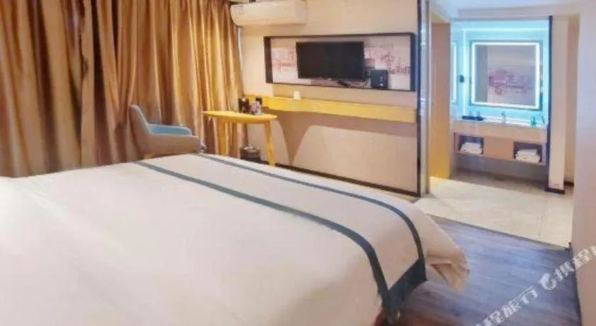 Bed in City Comfort Inn Nanchang Zhangshulin Shashagou Metro Station