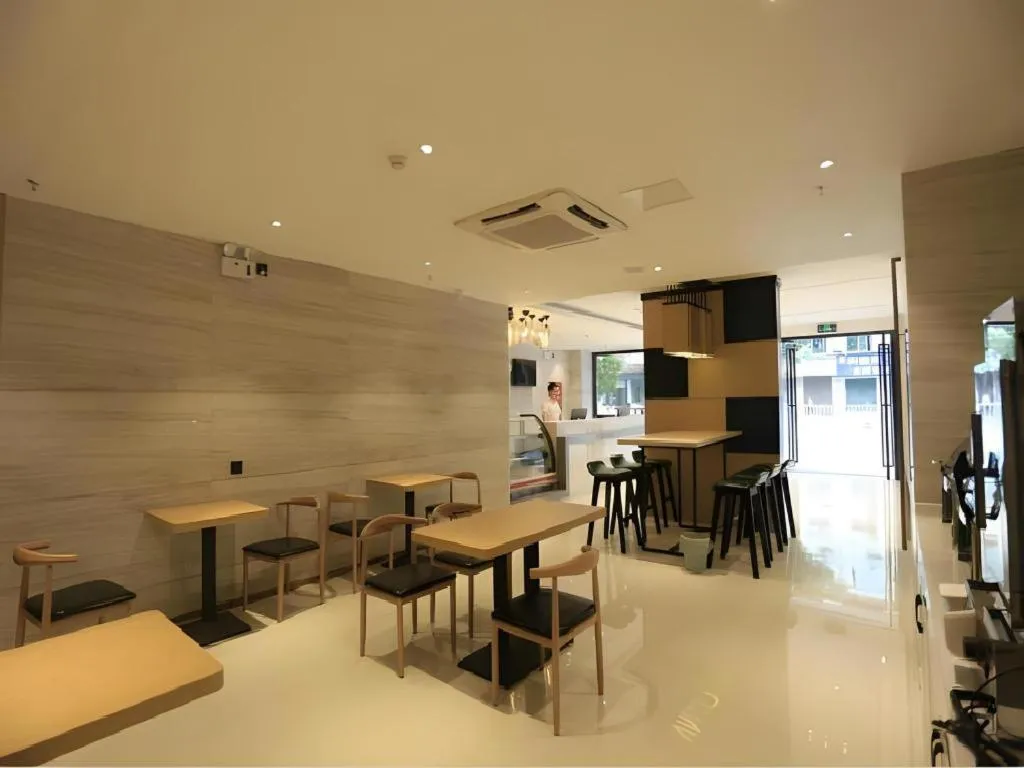 City Comfort Inn Nanchang Zhangshulin Shashagou Metro Station