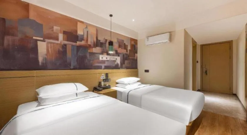 Bed in City Comfort Inn Guangzhou Sun Yat-sen Memorial Hospital Yide Road Metro Station