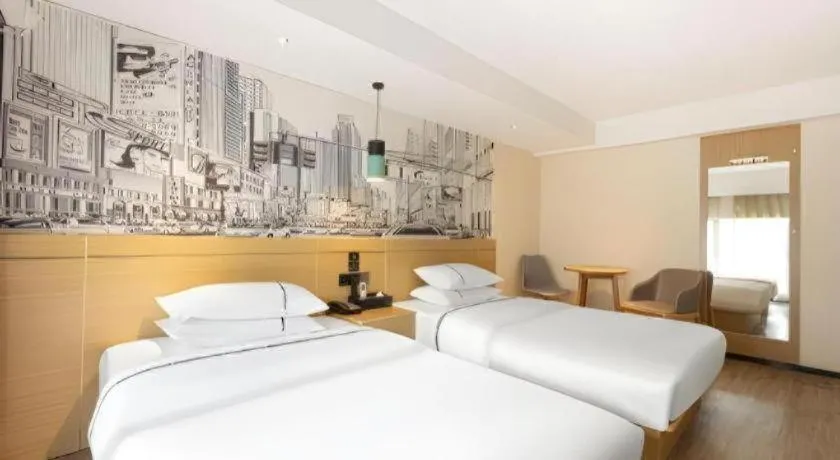 Bed in City Comfort Inn Guangzhou Sun Yat-sen Memorial Hospital Yide Road Metro Station