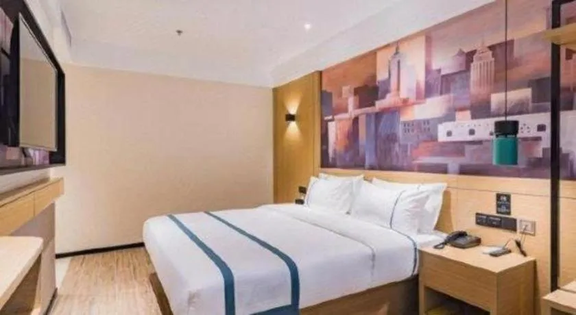 Bed in City Comfort Inn Guangzhou Sun Yat-sen Memorial Hospital Yide Road Metro Station