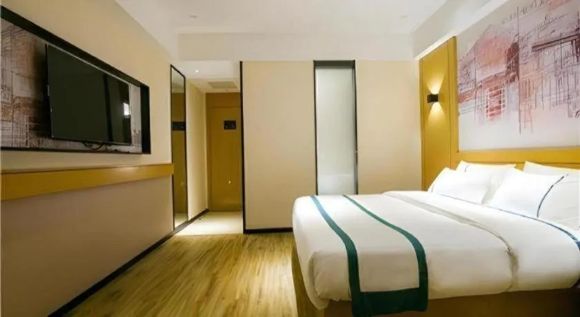 Bed in City Comfort Inn Guangzhou Sun Yat-sen Memorial Hospital Yide Road Metro Station