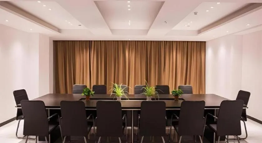 City Comfort Inn Qichun Experimental Middle School