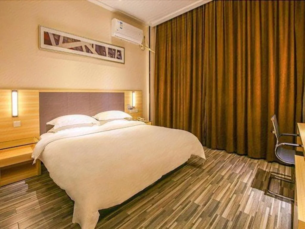 Bed in City Comfort Inn Yangjiang Yangxi Renmin Road Triumph Plaza