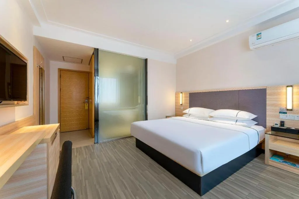 Bed in City Comfort Inn Yangjiang Yangxi Renmin Road Triumph Plaza